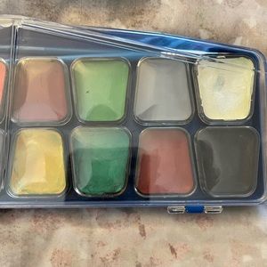 Body paint and brushes bundle